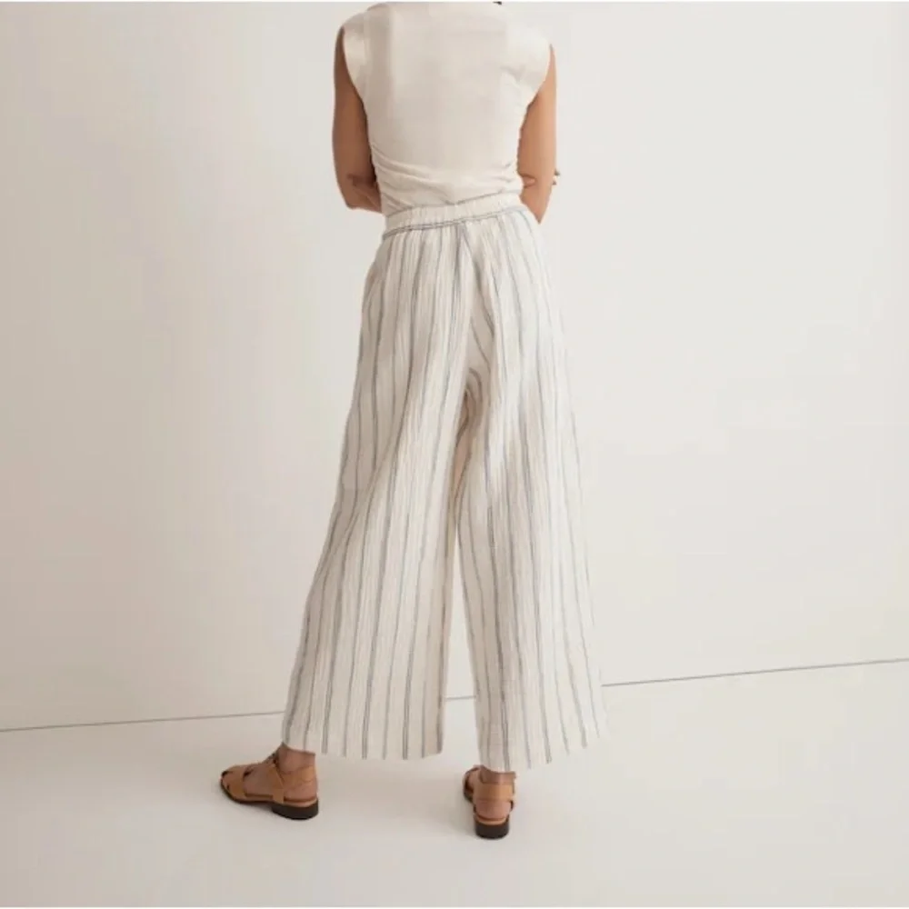 Madewell The Untailored Wide-Leg Crop Pant in Striped Lightspun - Picture 2 of 10